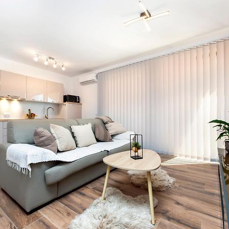 Apartman Lorena Rovinj Buitenkant foto